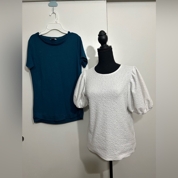 Assorted Tops - 002 COMBO: Assorted blouses size Xs